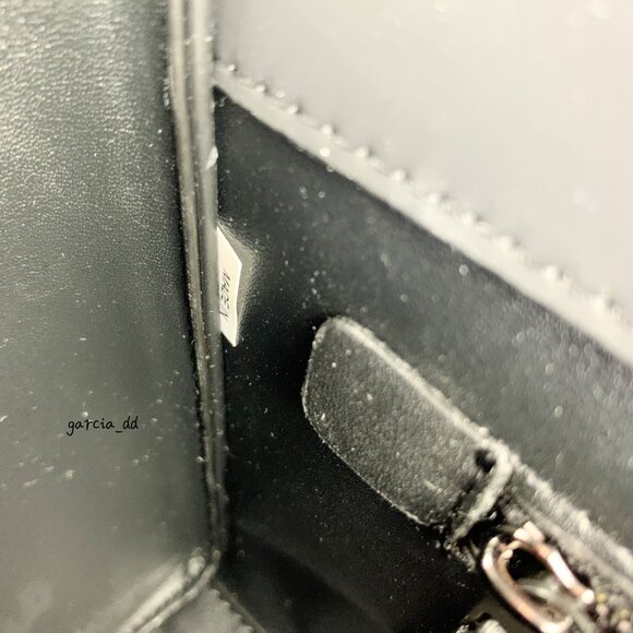 FLEMING MATTE CONVERTIBLE SHOULDER BAG - Picture 4 of 10